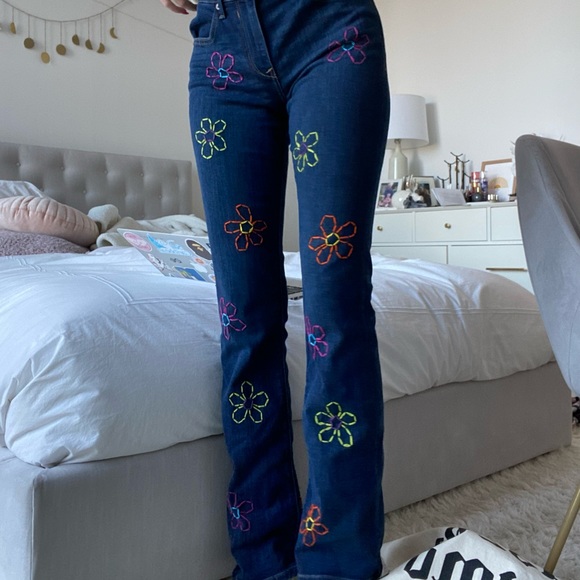 Jeans - Picture 5 of 6